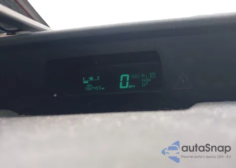 2005 Toyota Prius z USA, uszkodzony, nr VIN JTDKB20U153104598